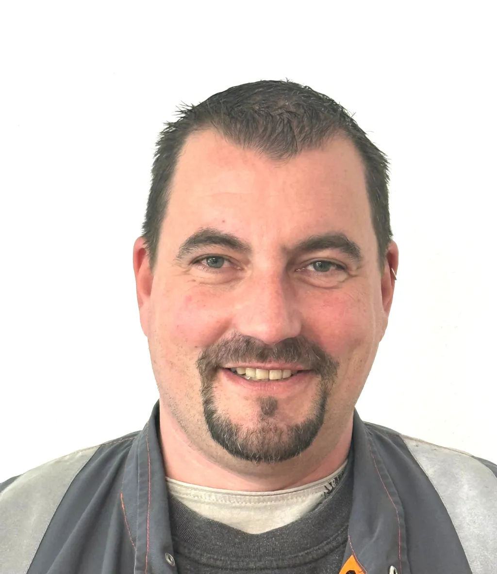 Portraetfoto von Wassermeister Florian Kiener